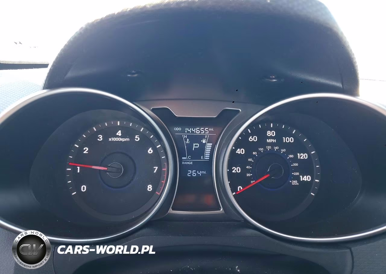 2012 Hyundai Veloster Base VIN:KMHTC6AD8CU065552 - 9