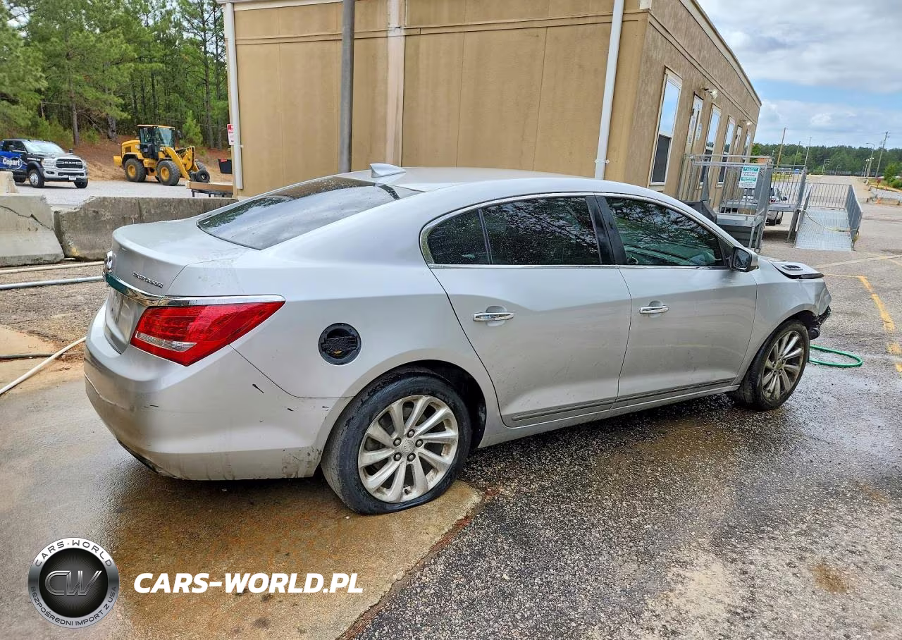 2015 Buick Lacrosse VIN:1G4GA5G33FF151490 - 3