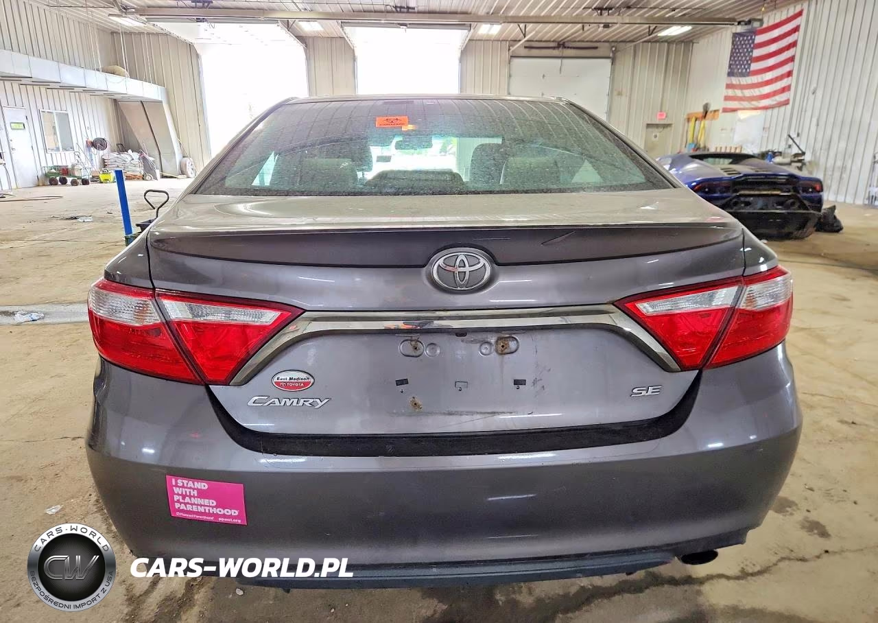 2015 Toyota Camry Se VIN:4T1BF1FK3FU874605 - 6