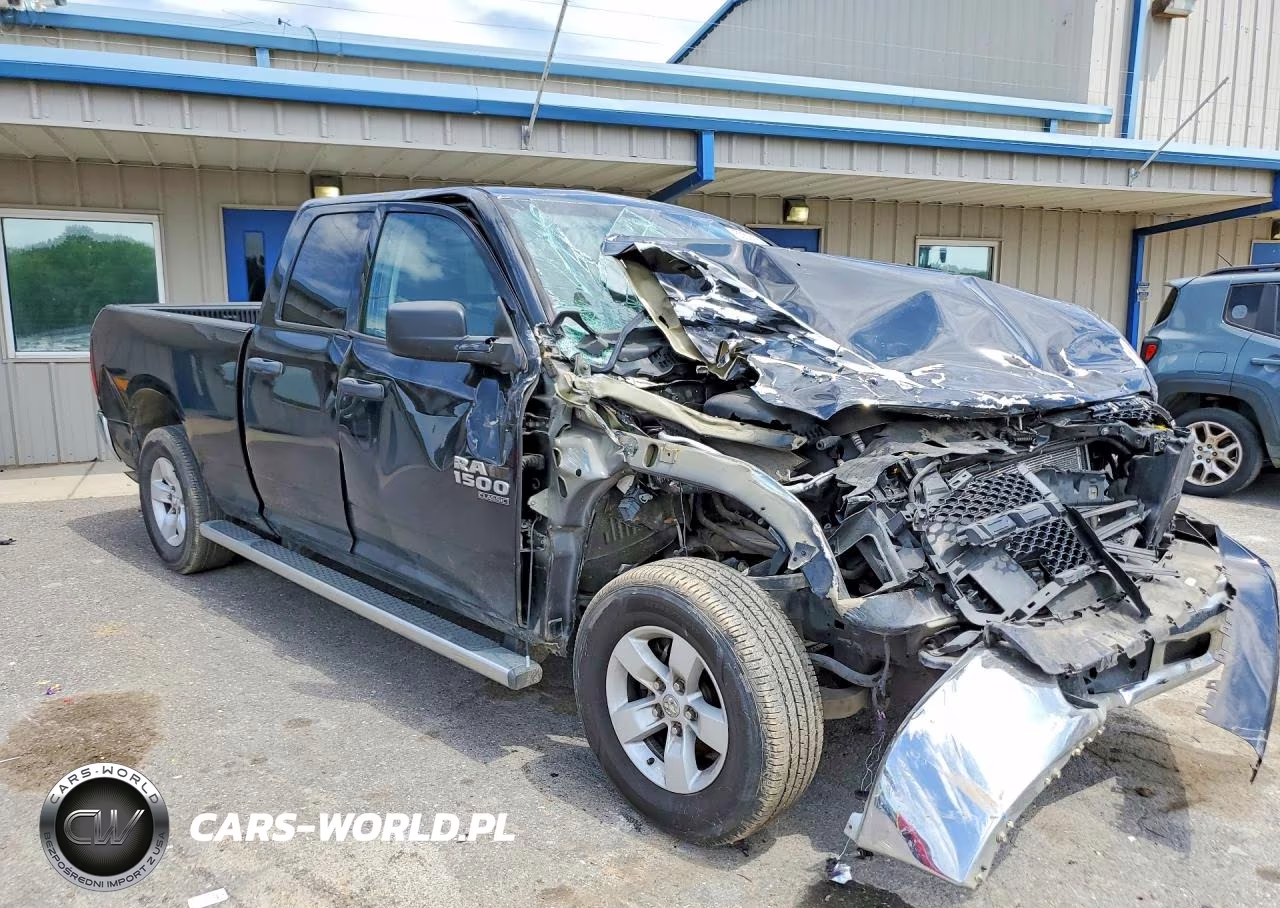 2019 Ram 1500 Classic Tradesman VIN:1C6RR6FT0KS745881 - 4