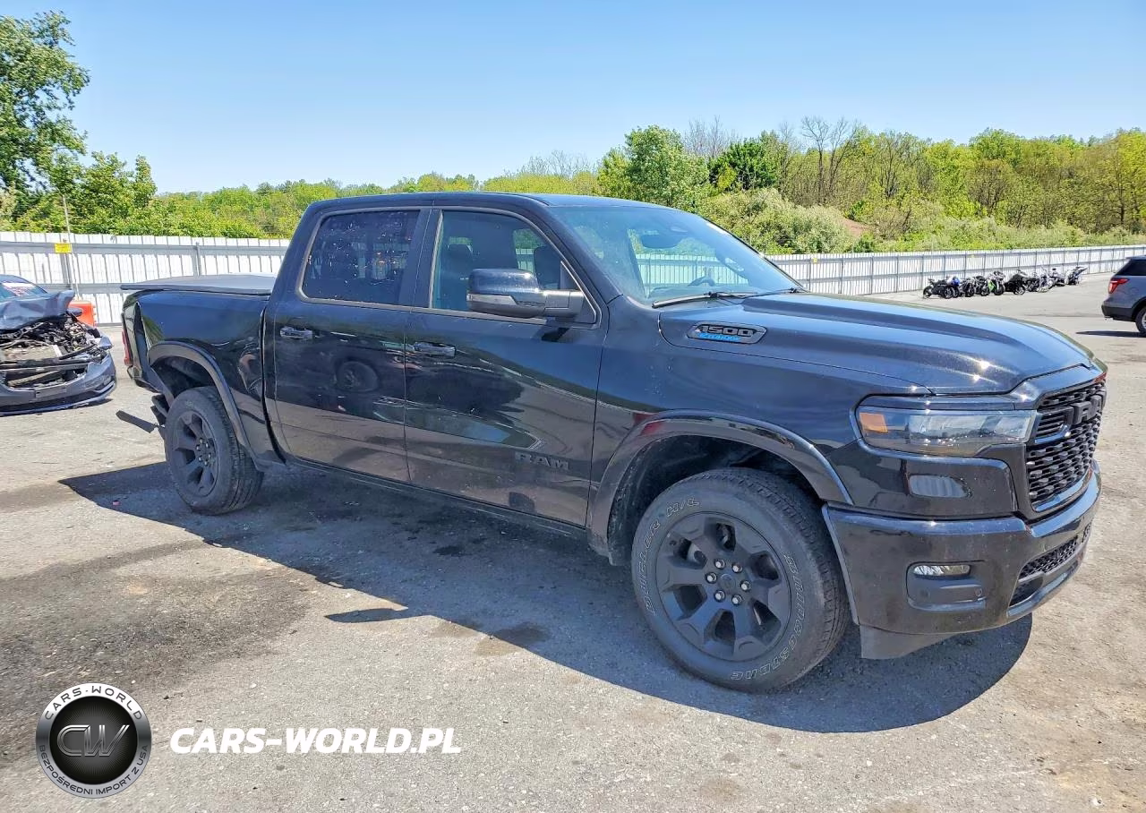 2025 Ram 1500 Big Horn VIN:1C6RRFFGXSN193940 - 4