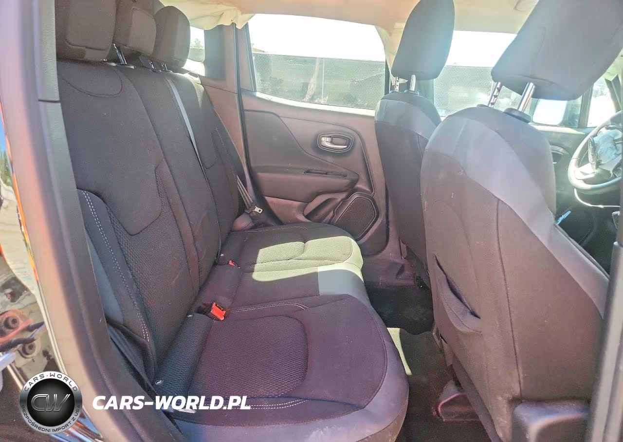 2023 Jeep Renegade Altitude VIN:ZACNJDE16PPP25387 - 10