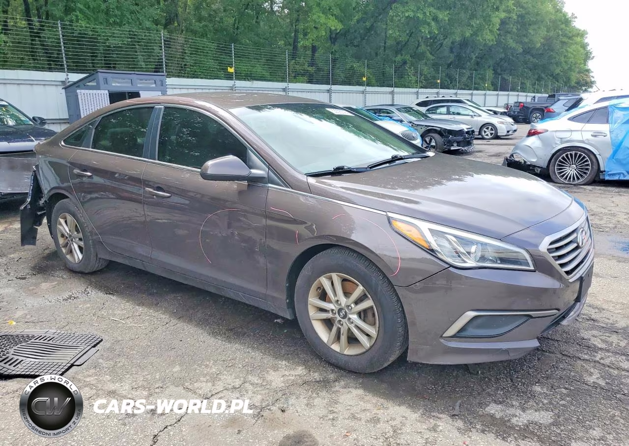 2016 Hyundai Sonata Se VIN:5NPE24AF7GH395348 - 4