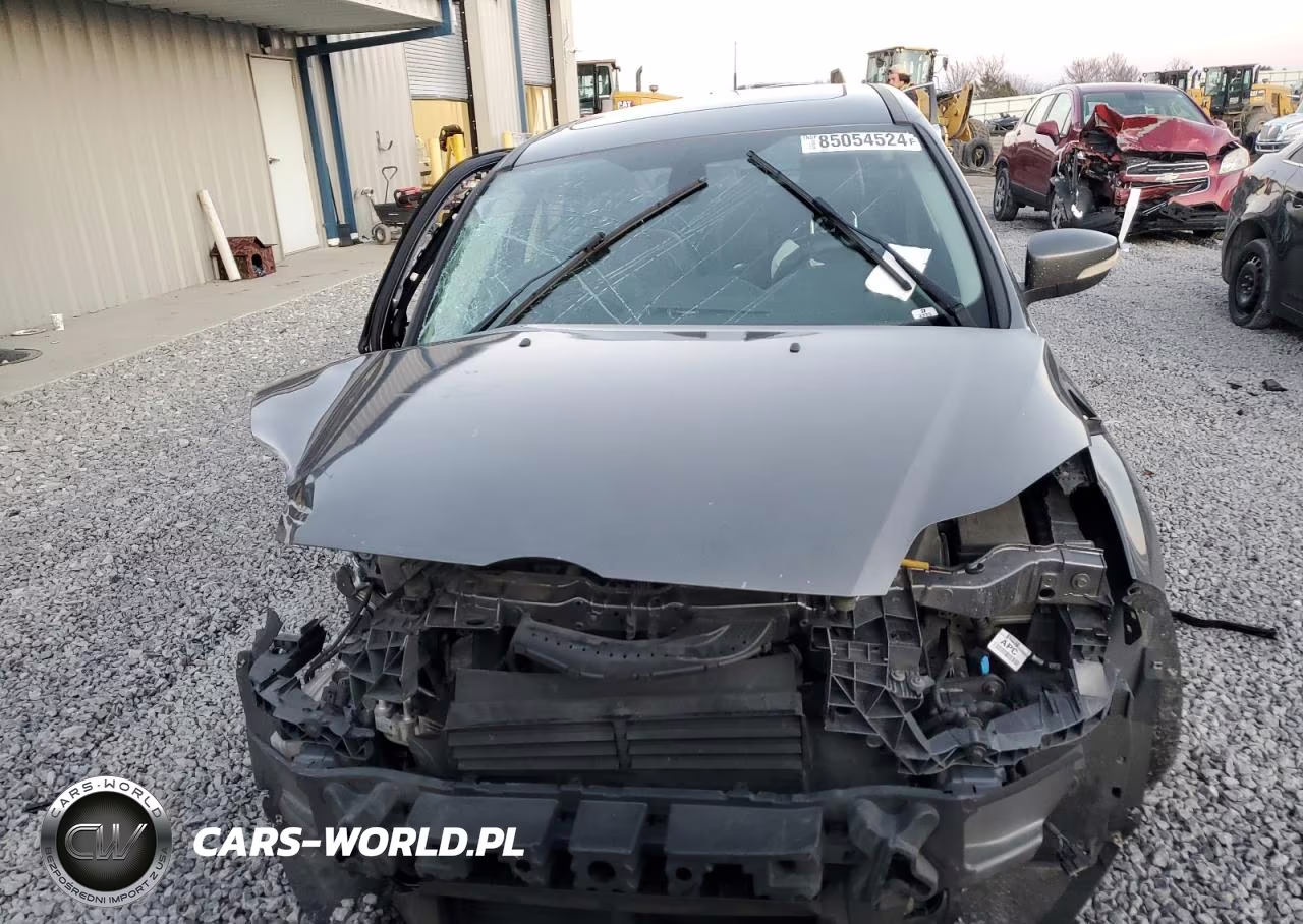 2012 Ford Focus Titanium VIN:1FAHP3N29CL213841 - 5