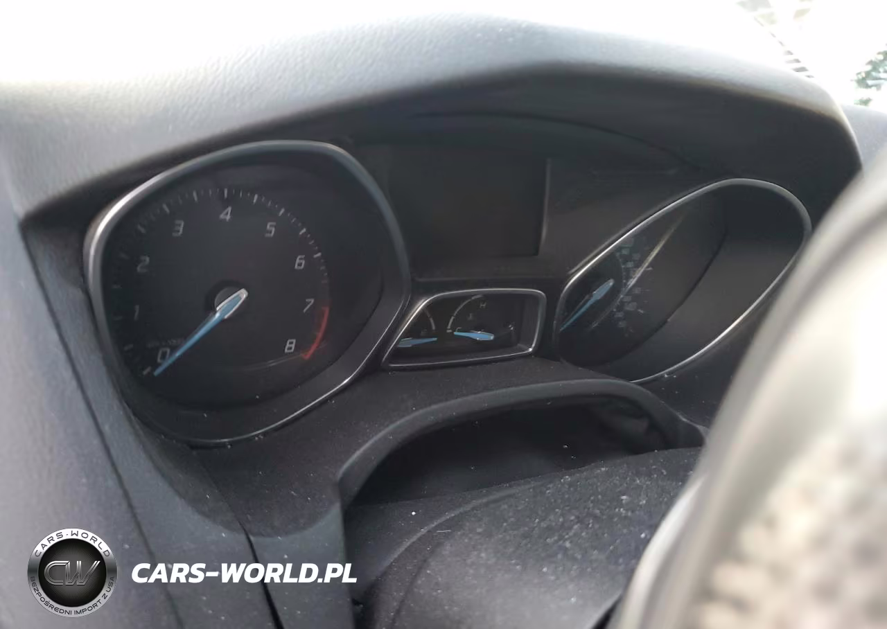 2012 Ford Focus Titanium VIN:1FAHP3N29CL213841 - 9