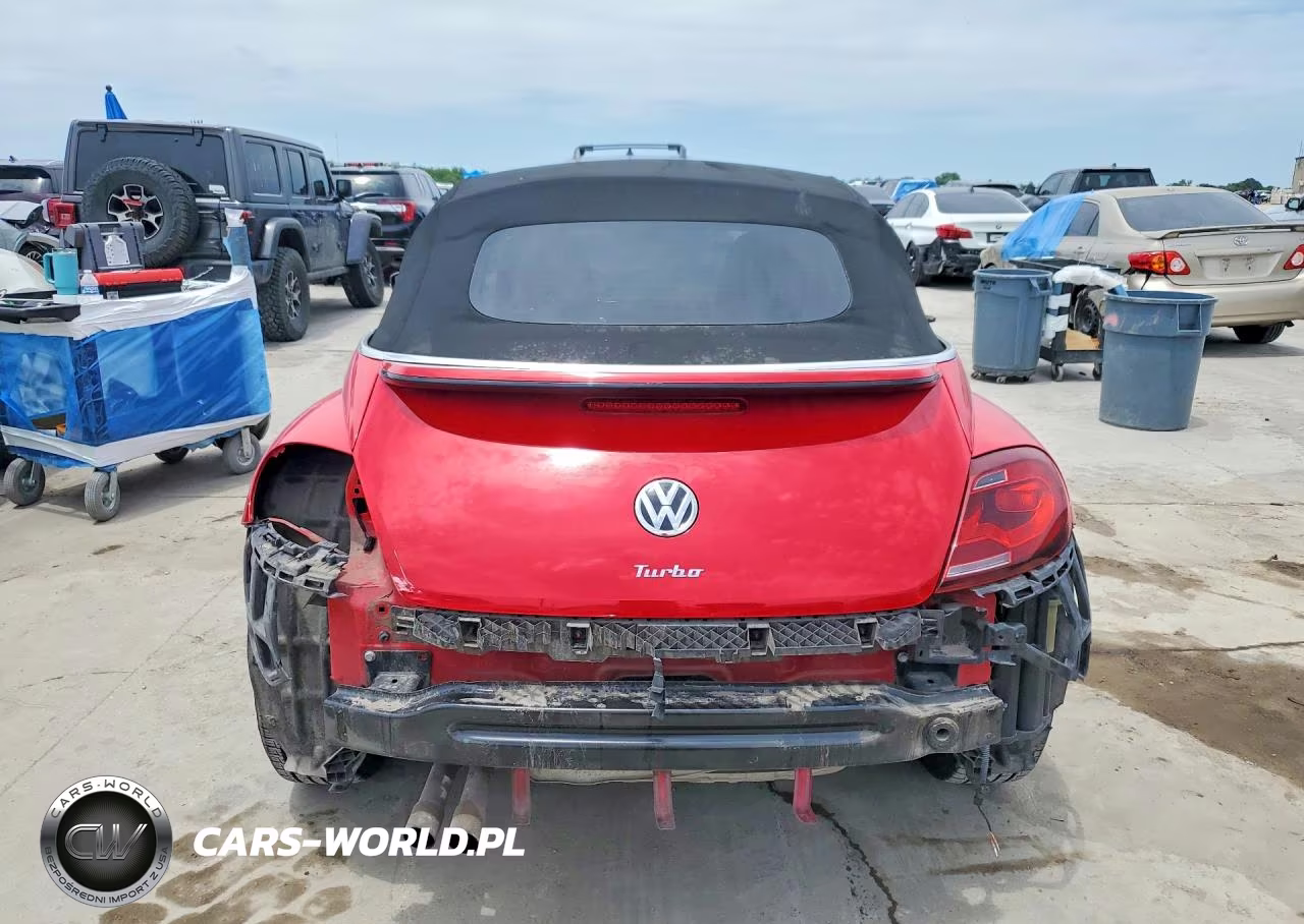 2018 Volkswagen Beetle S VIN:3VW5DAAT8JM516630 - 6