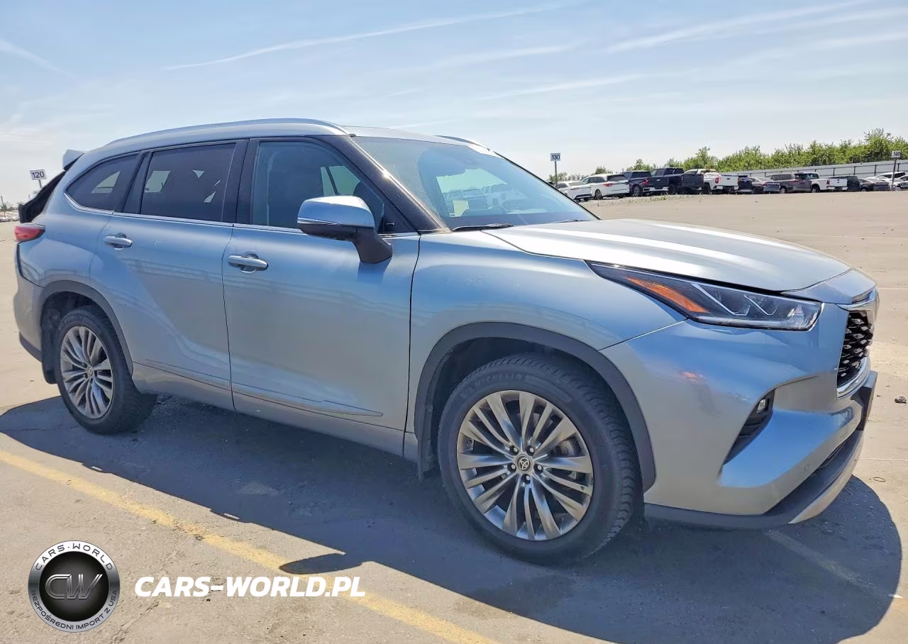 2021 Toyota Highlander Platinum VIN:5TDFZRBH5MS120130 - 4
