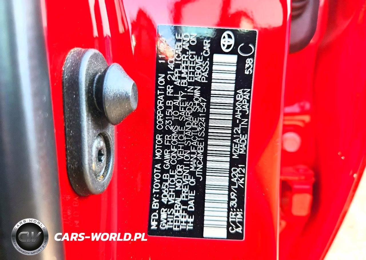 2025 Toyota Corolla Xse VIN:JTNC4MBE1S3241547 - 12