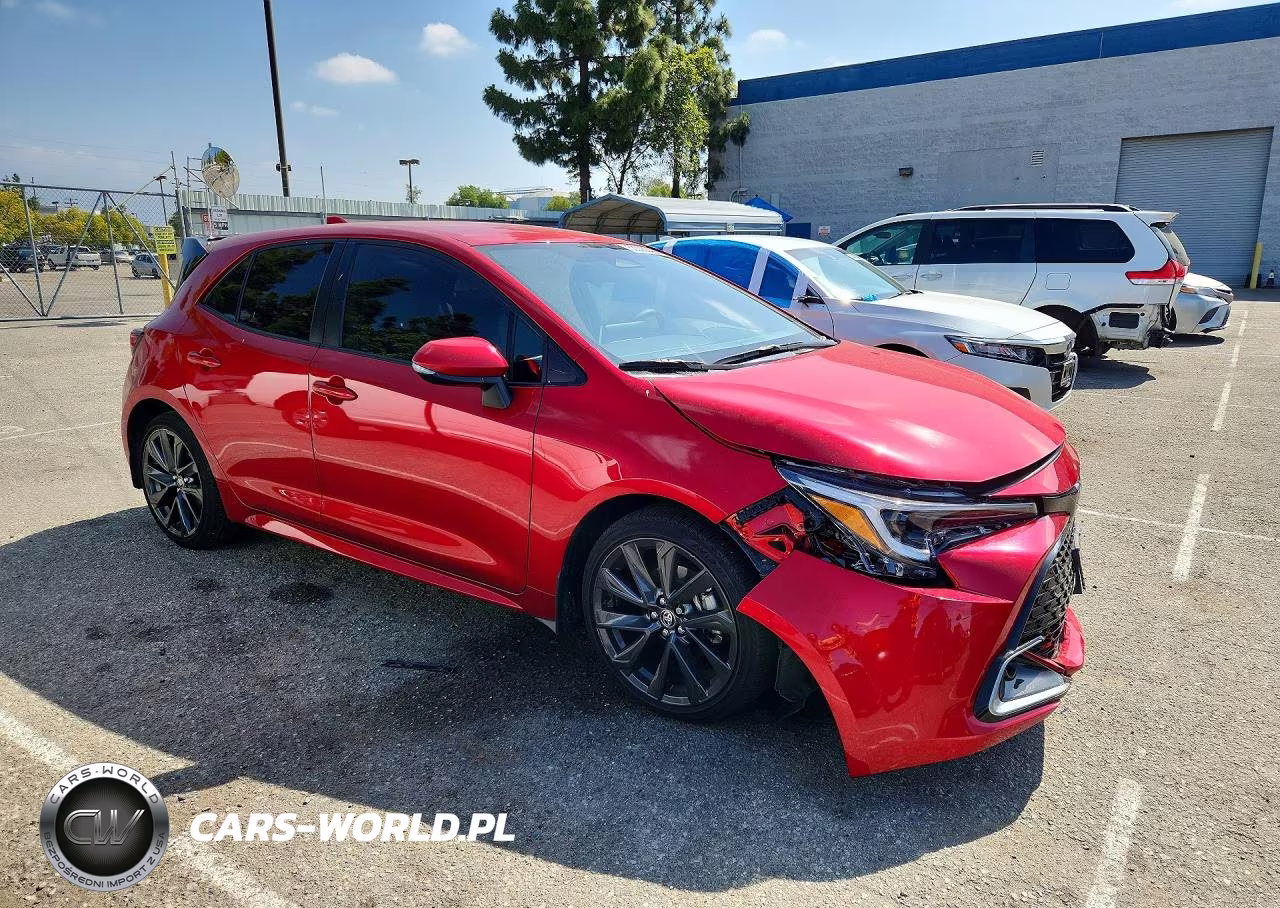 2025 Toyota Corolla Xse VIN:JTNC4MBE1S3241547 - 4