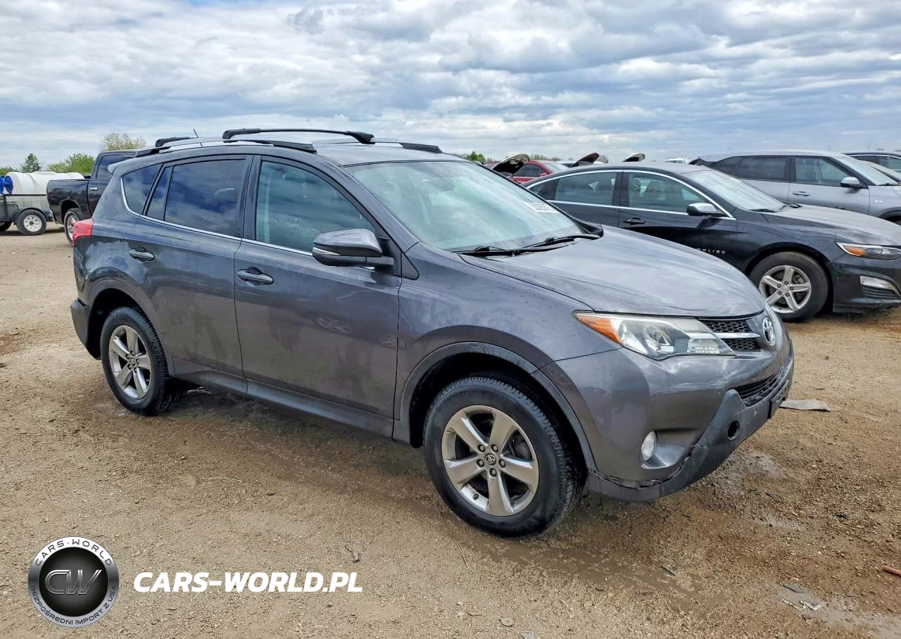 2015 Toyota Rav4 Xle VIN:2T3WFREV7FW197917 - 4