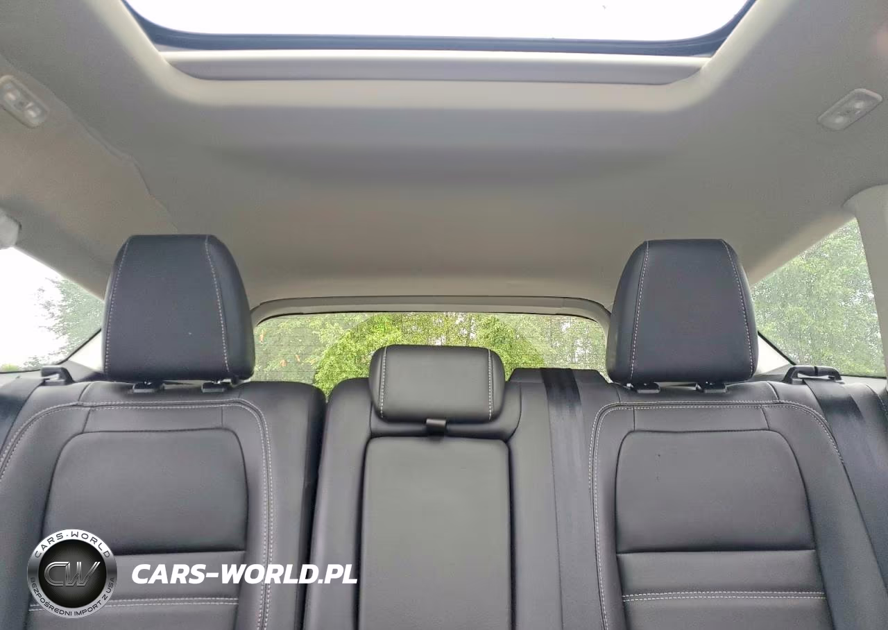 2019 Ford Escape Titanium VIN:1FMCU9J95KUC05484 - 10