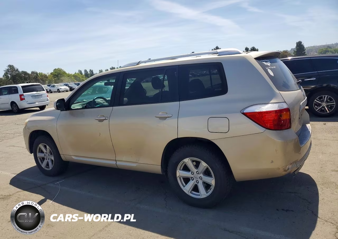 2010 Toyota Highlander Base VIN:5TDBK3EH8AS011152 - 2