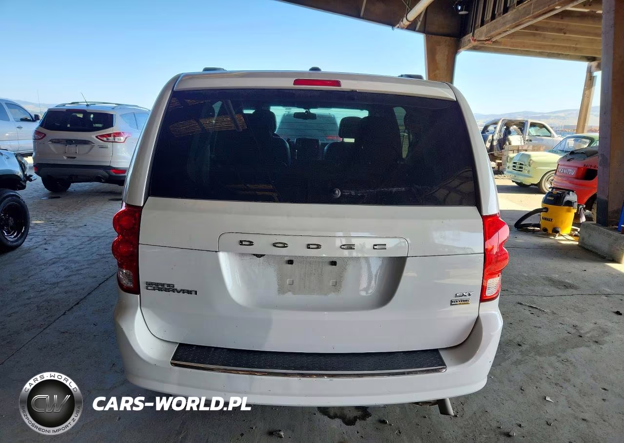 2018 Dodge Grand Caravan Sxt VIN:2C4RDGCG7JR206064 - 6