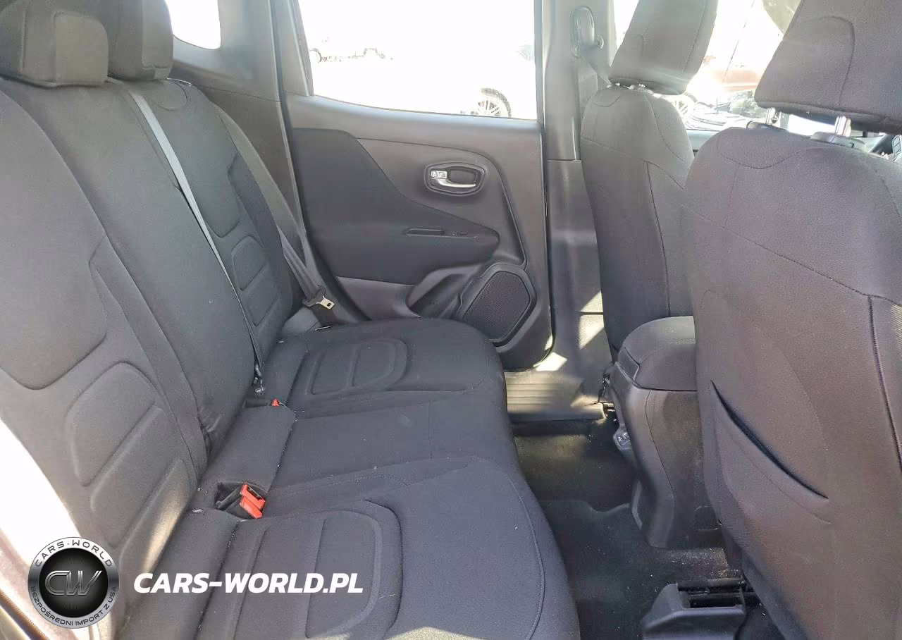 2021 Jeep Renegade Latitude VIN:ZACNJCBB5MPN11946 - 10