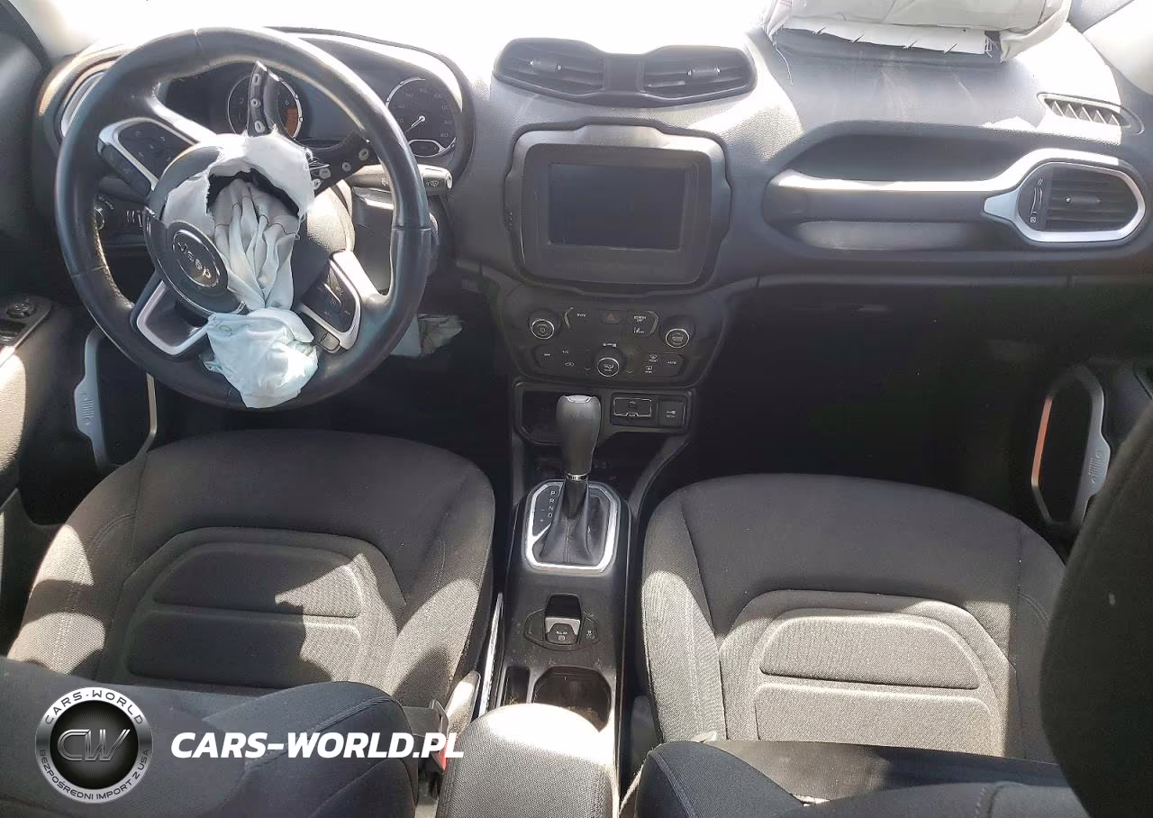 2021 Jeep Renegade Latitude VIN:ZACNJCBB5MPN11946 - 8