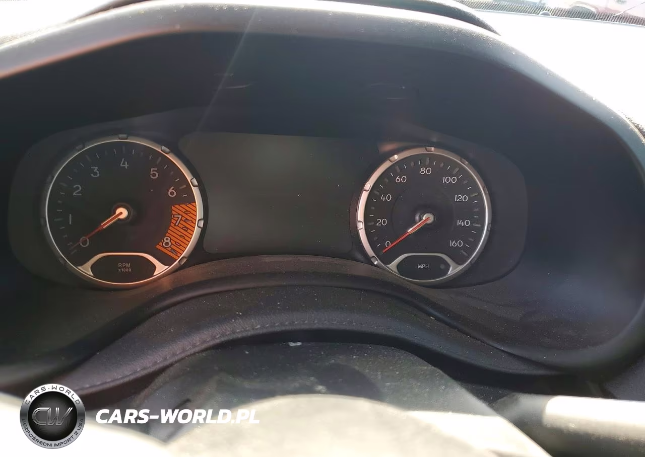 2021 Jeep Renegade Latitude VIN:ZACNJCBB5MPN11946 - 9