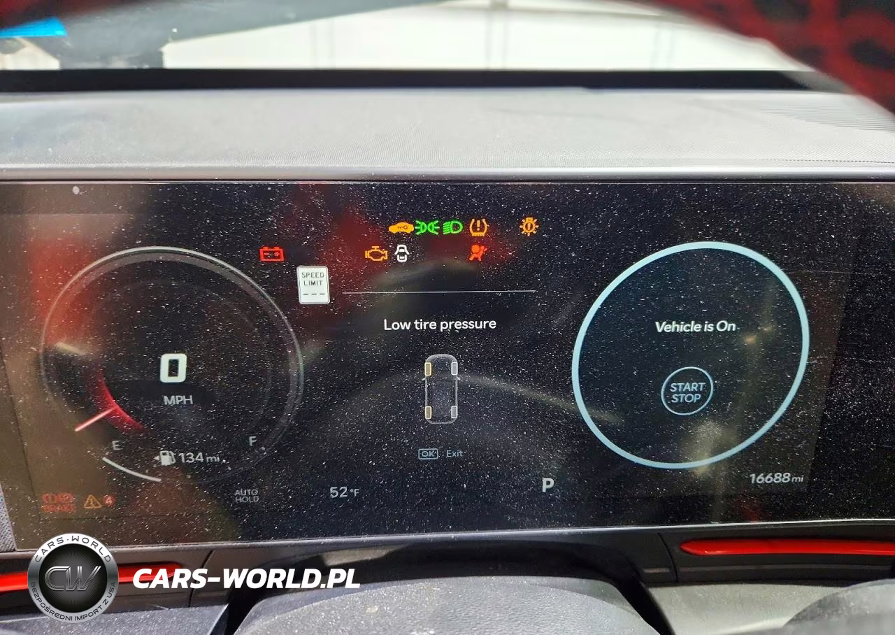 2025 Hyundai Kona N Line S VIN:KM8HBCA34SU234611 - 9