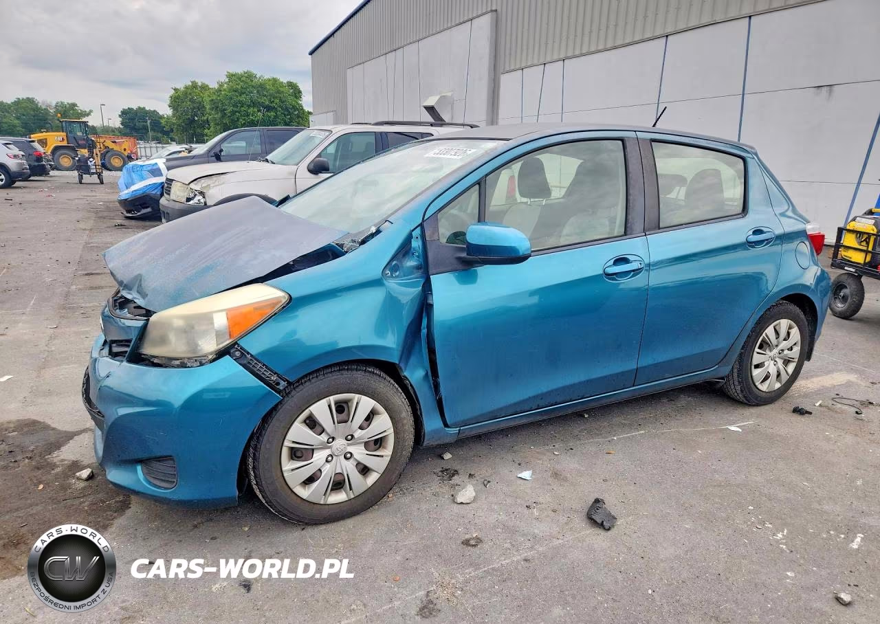 2014 Toyota Yaris 5-Door Le
