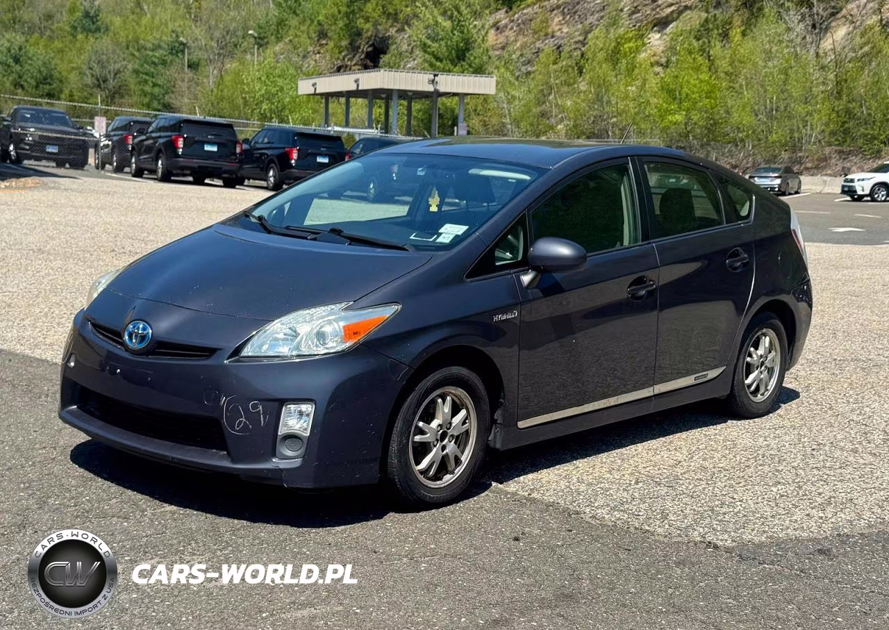 2011 Toyota Prius Two VIN:JTDKN3DU6B1377065 - 2
