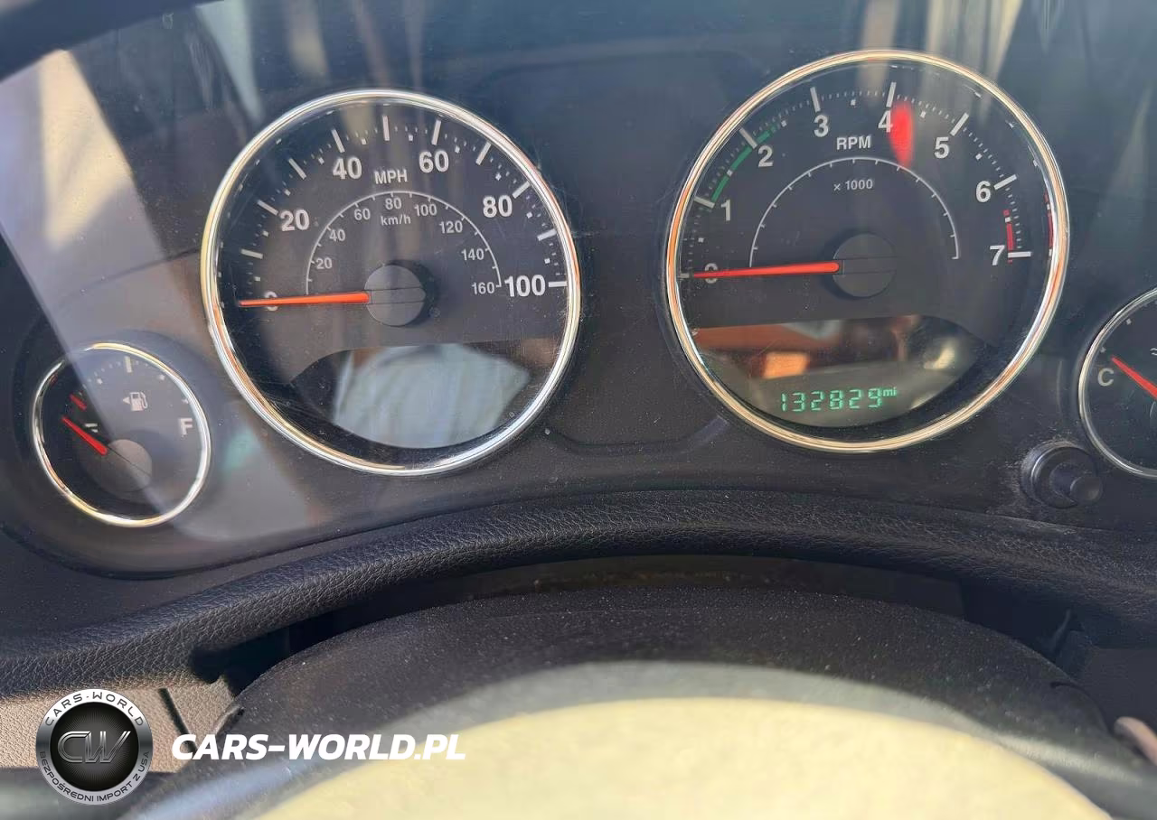 2017 Jeep Wrangler Unlimited Sport VIN:1C4HJWDG6HL649855 - 8