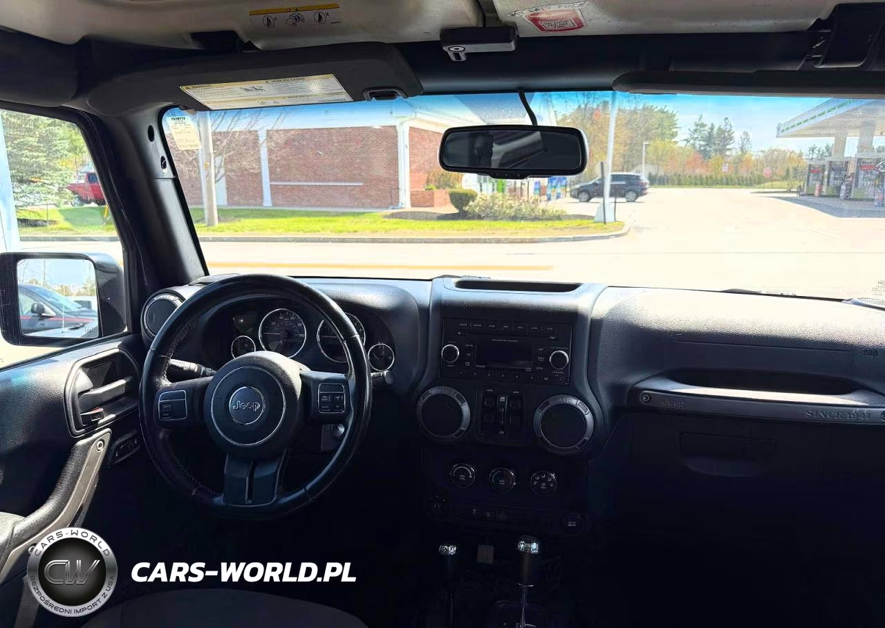 2017 Jeep Wrangler Unlimited Sport VIN:1C4HJWDG6HL649855 - 9