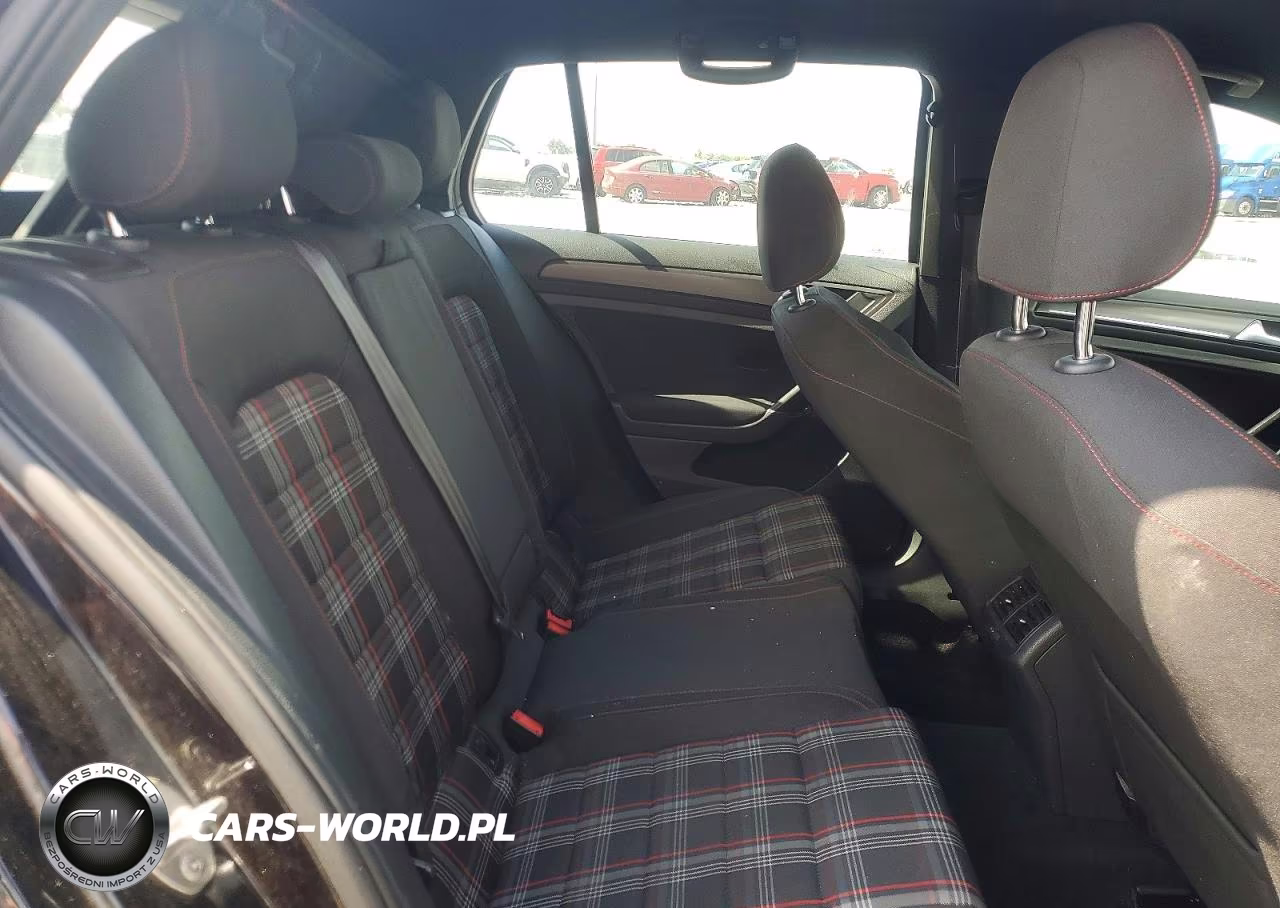 2018 Volkswagen Gti S VIN:3VW447AU1JM262248 - 10