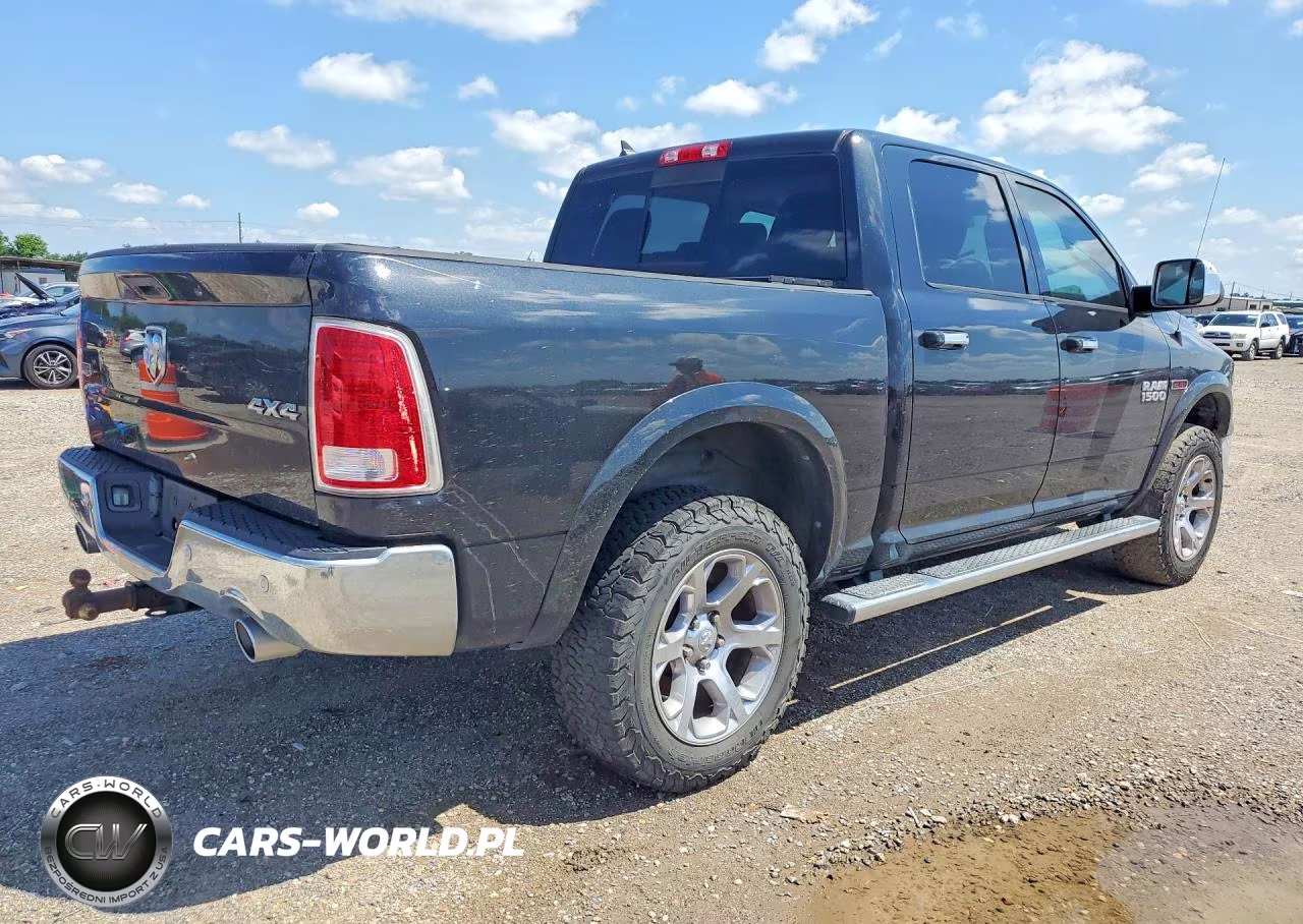 2016 Ram 1500 Laramie VIN:1C6RR7NM4GS212178 - 3
