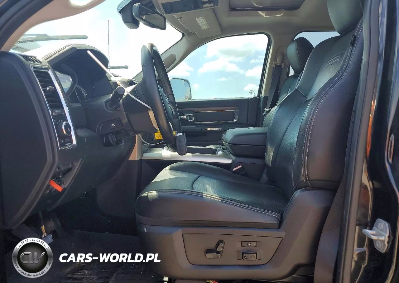 2016 Ram 1500 Laramie VIN:1C6RR7NM4GS212178 - 7