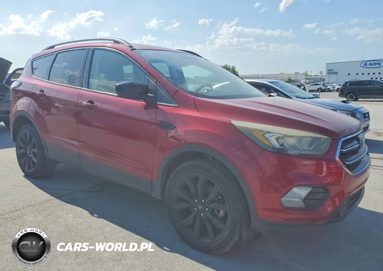 2018 Ford Escape Se VIN:1FMCU9GD0JUB54633 - 4
