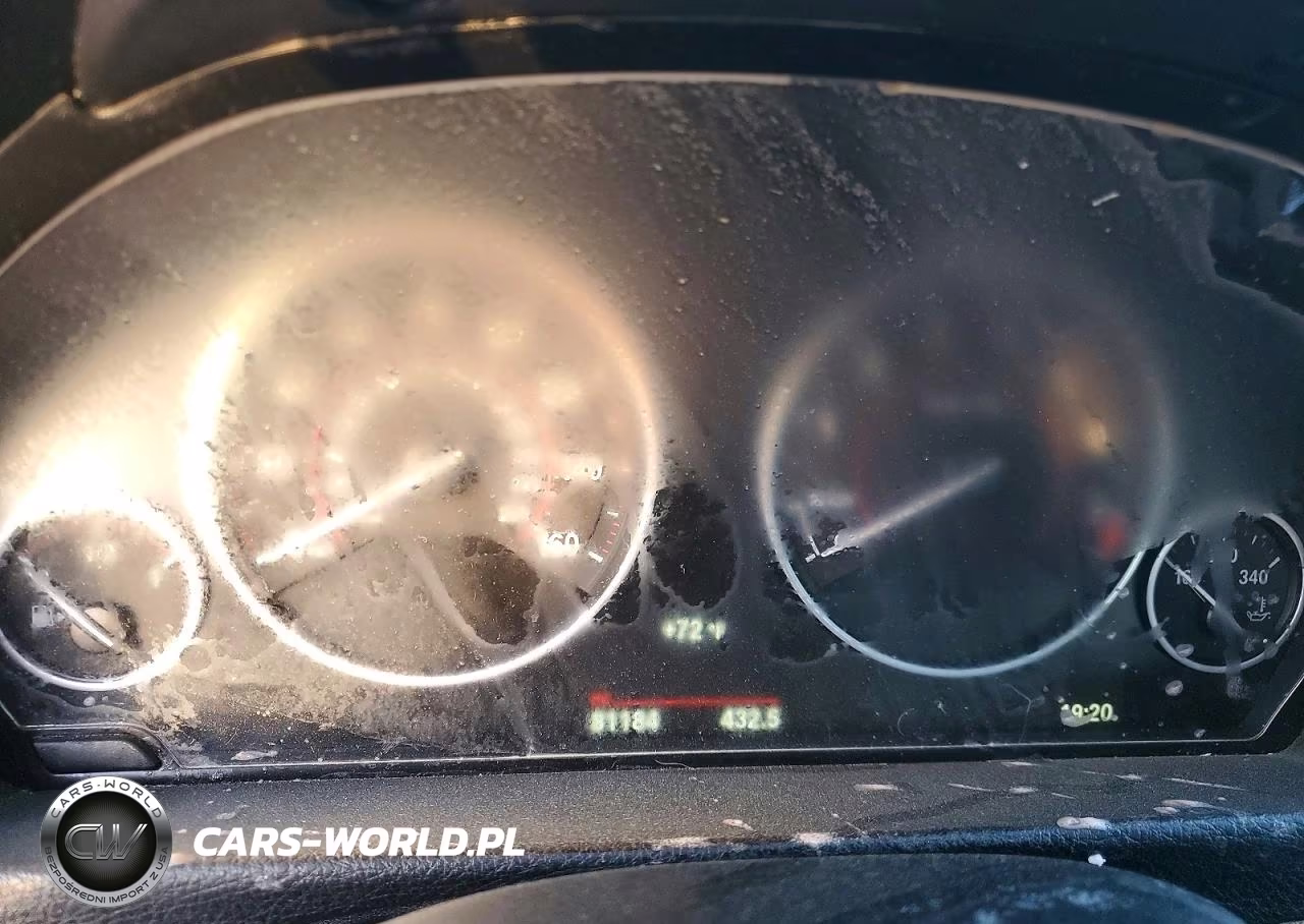 2018 BMW 330 Xi VIN:WBA8D9G56JNU71827 - 9