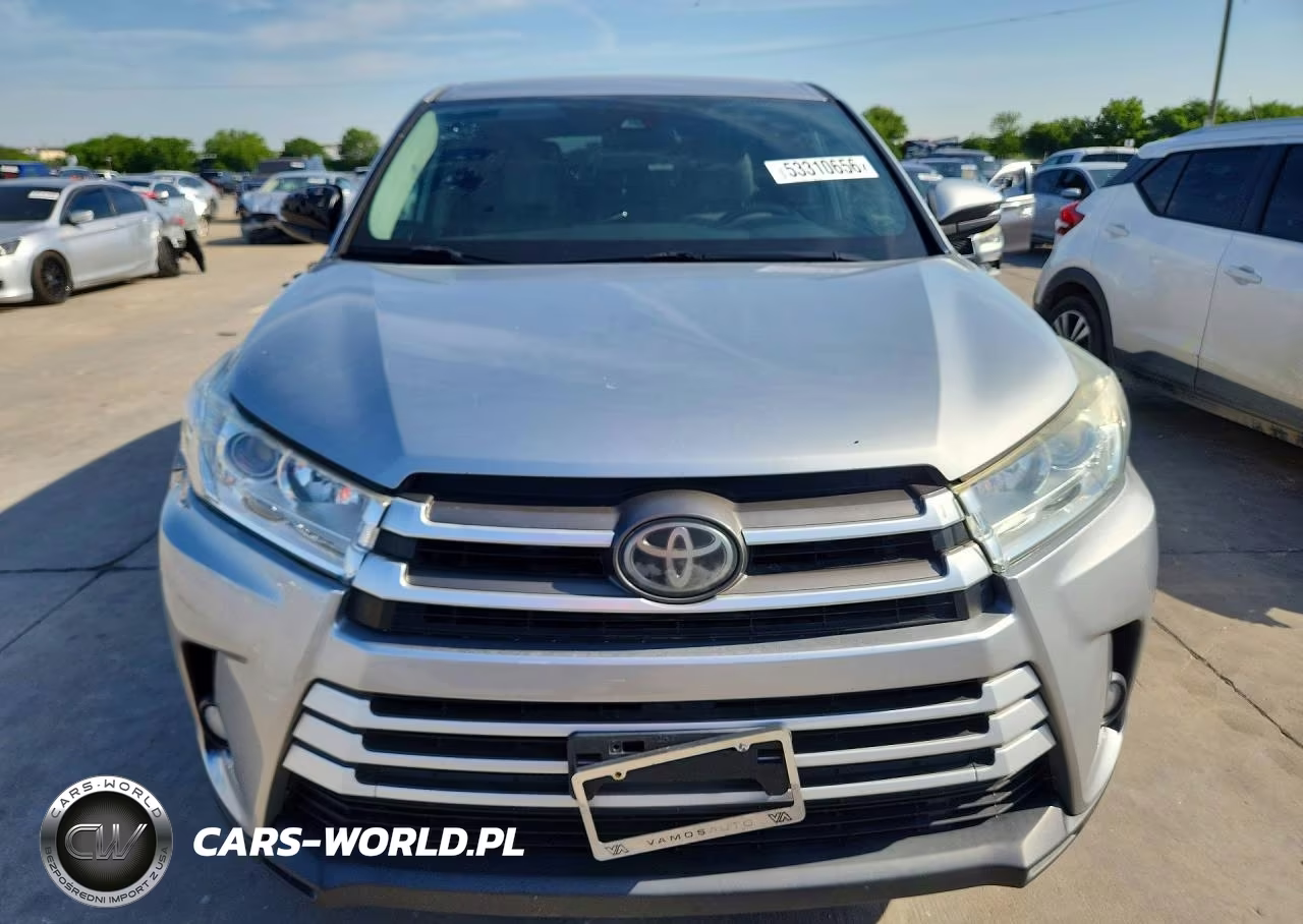 2018 Toyota Highlander Le Plus VIN:5TDZZRFH2JS251244 - 5