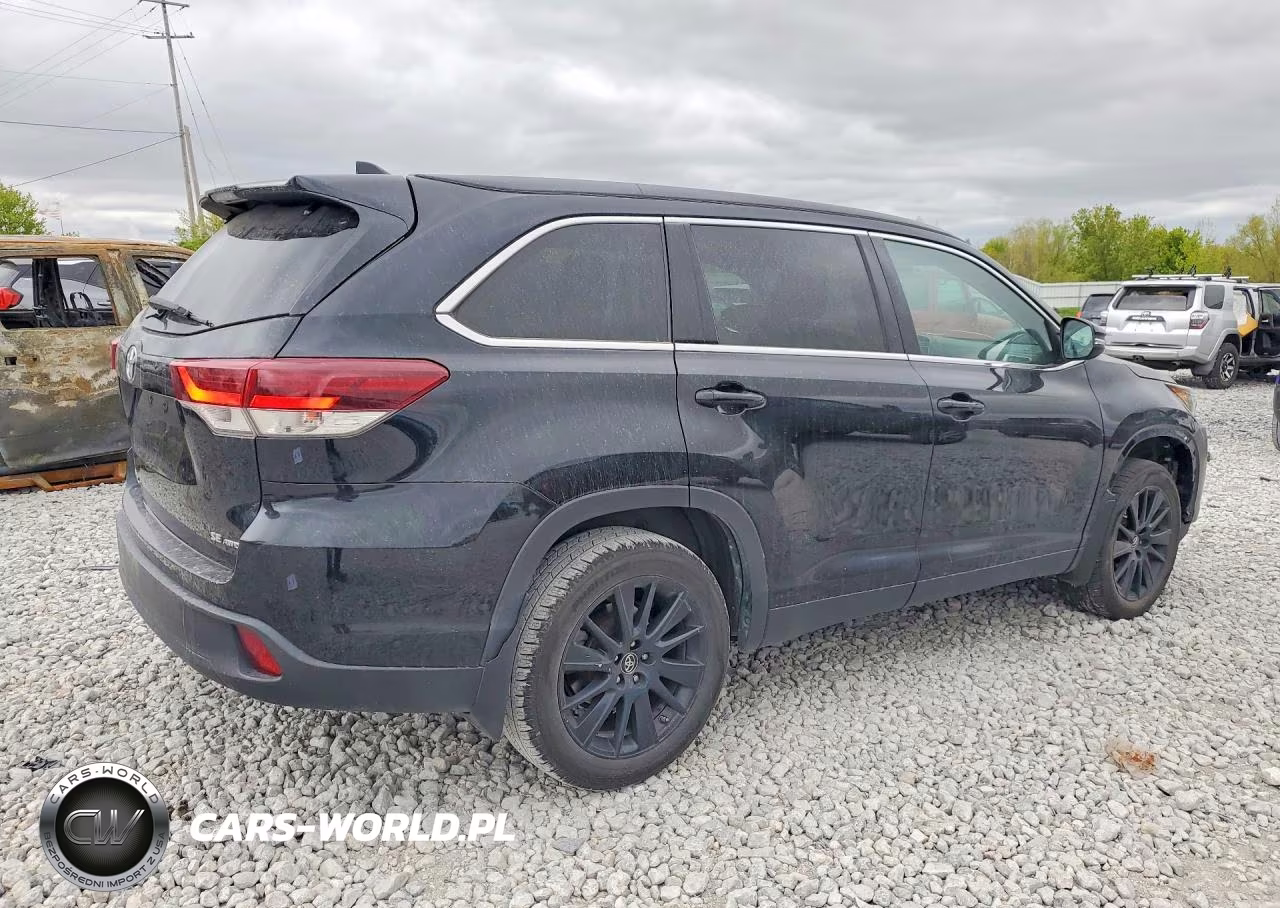 2019 Toyota Highlander Se VIN:5TDJZRFH7KS606469 - 3