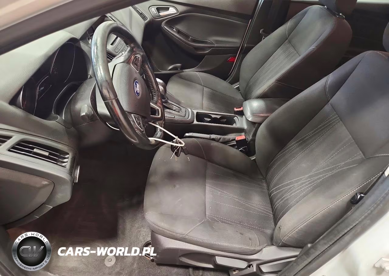 2016 Ford Focus Se VIN:1FADP3K26GL282205 - 7