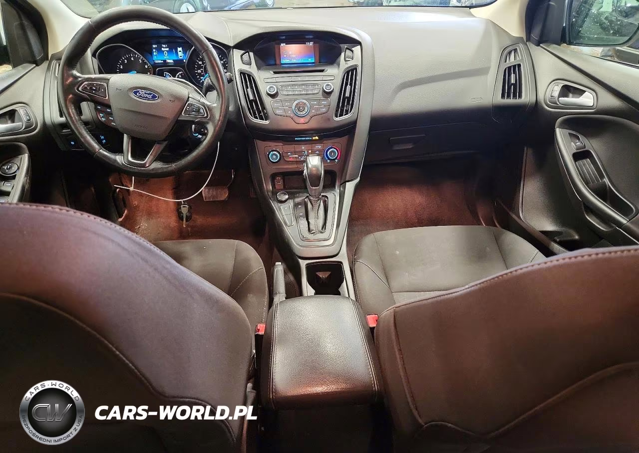 2016 Ford Focus Se VIN:1FADP3K26GL282205 - 8