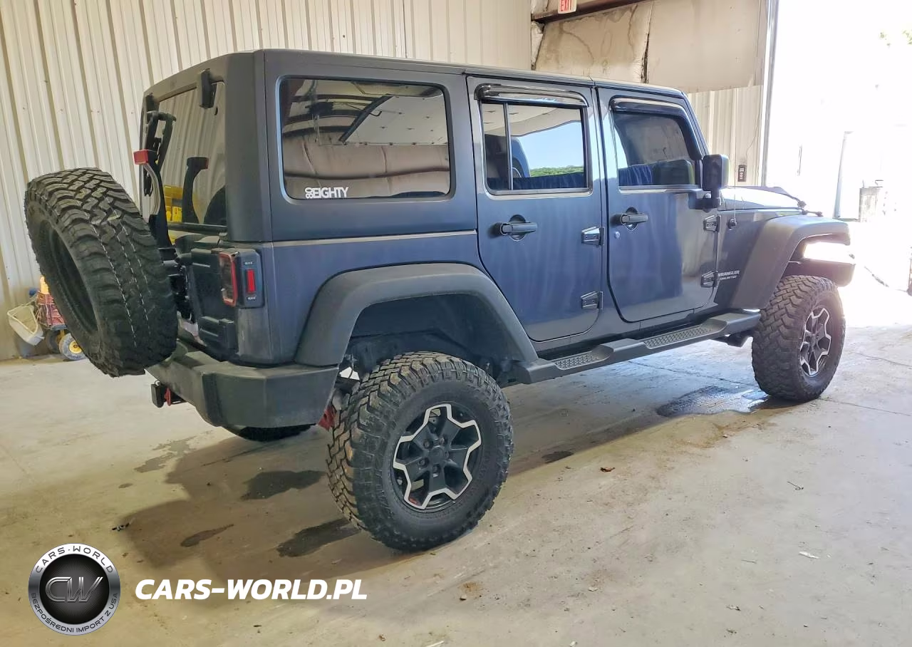 2017 Jeep Wrangler Unlimited Sport VIN:1C4BJWDG2HL583598 - 3