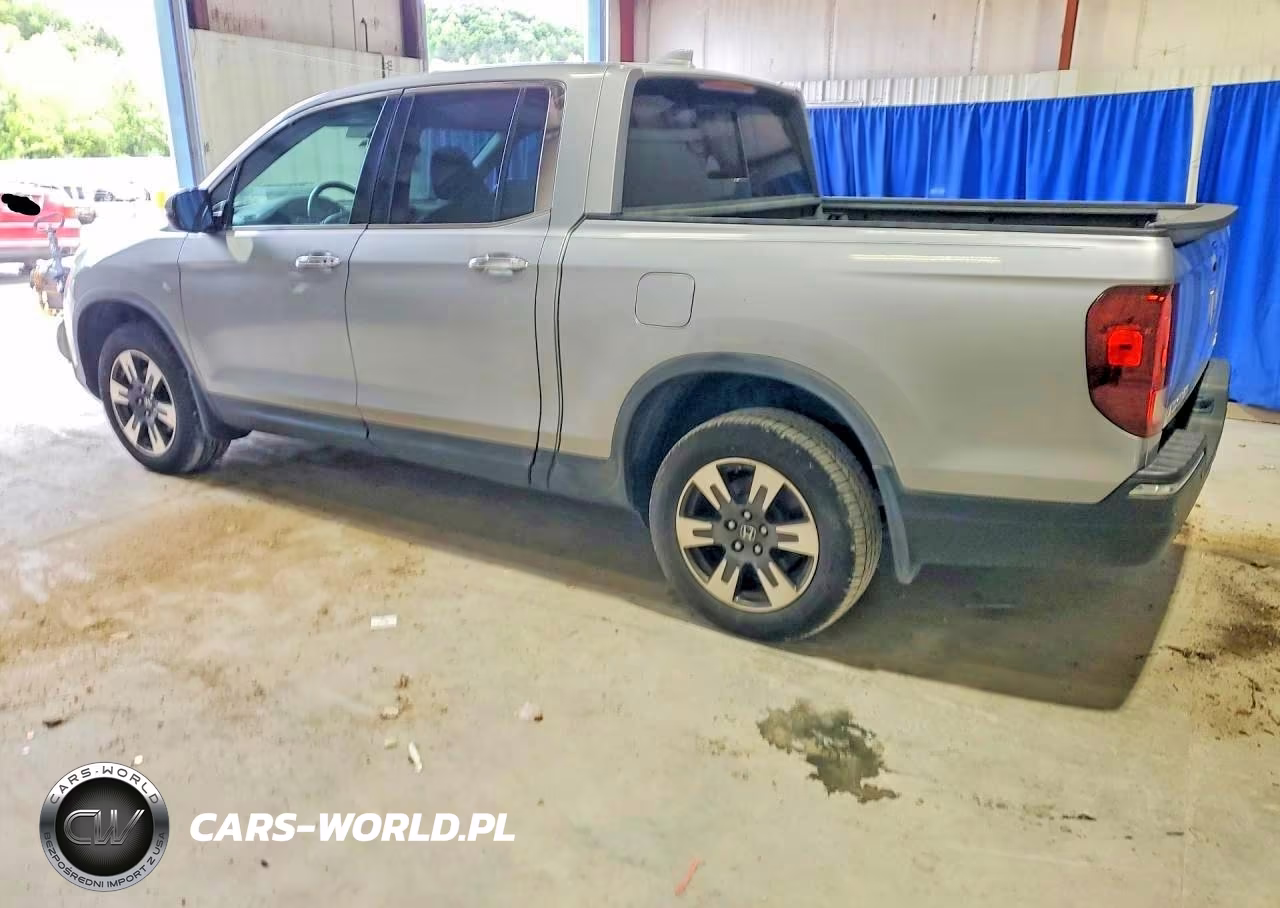 2017 Honda Ridgeline Rtl VIN:5FPYK3F7XHB006086 - 2