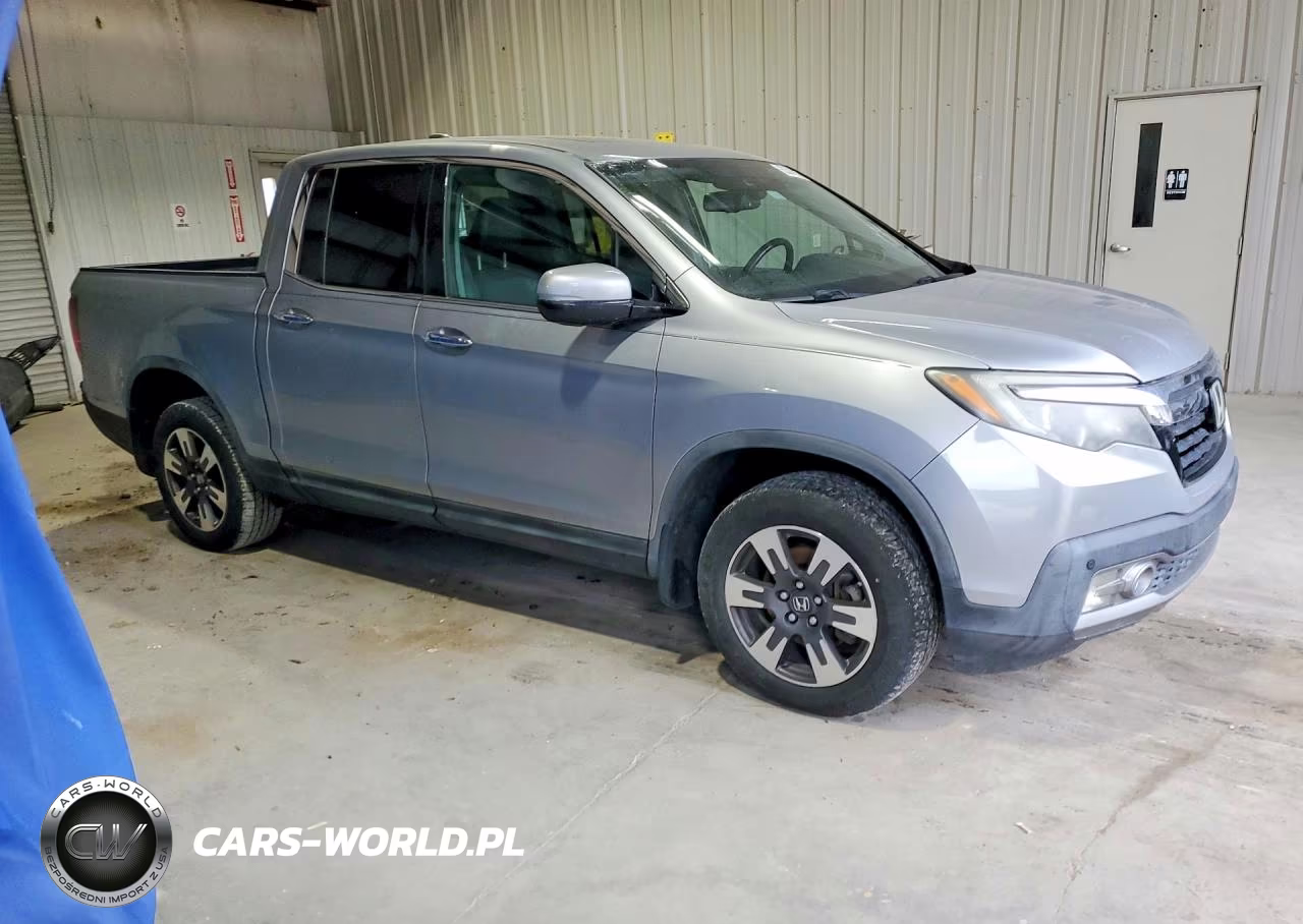 2017 Honda Ridgeline Rtl VIN:5FPYK3F7XHB006086 - 4