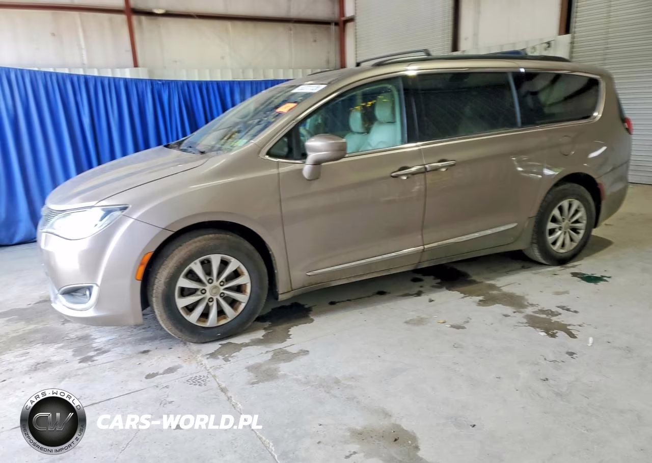 2017 Chrysler Pacifica Touring L