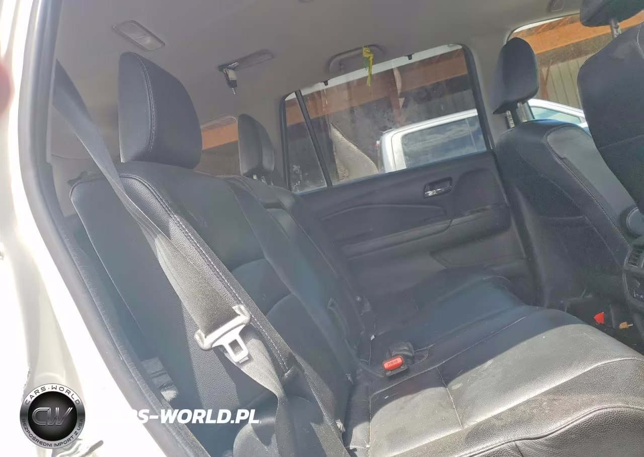 2017 Honda Pilot Touring VIN:5FNYF6H97HB085911 - 11