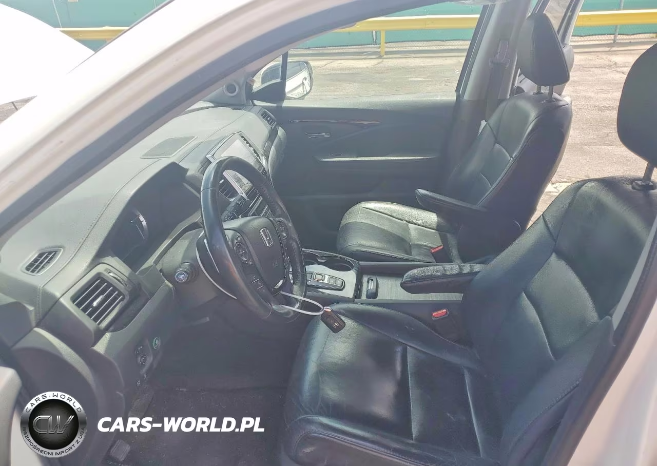 2017 Honda Pilot Touring VIN:5FNYF6H97HB085911 - 7