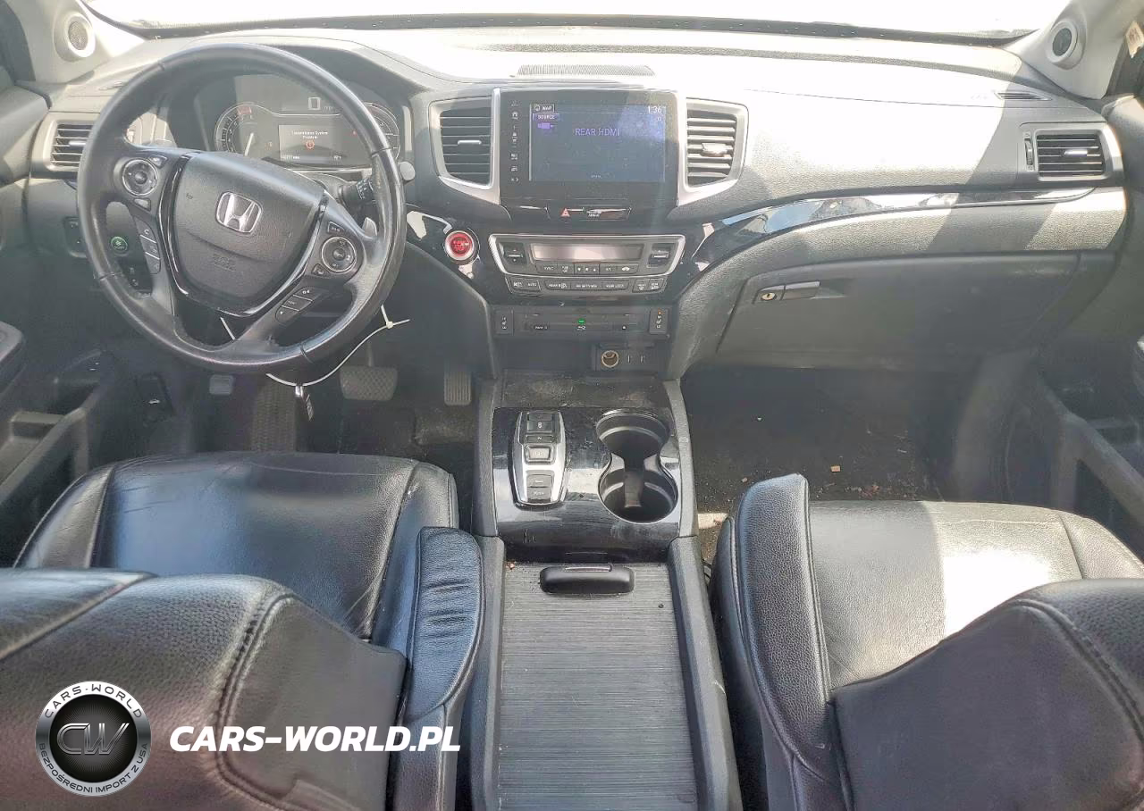 2017 Honda Pilot Touring VIN:5FNYF6H97HB085911 - 8