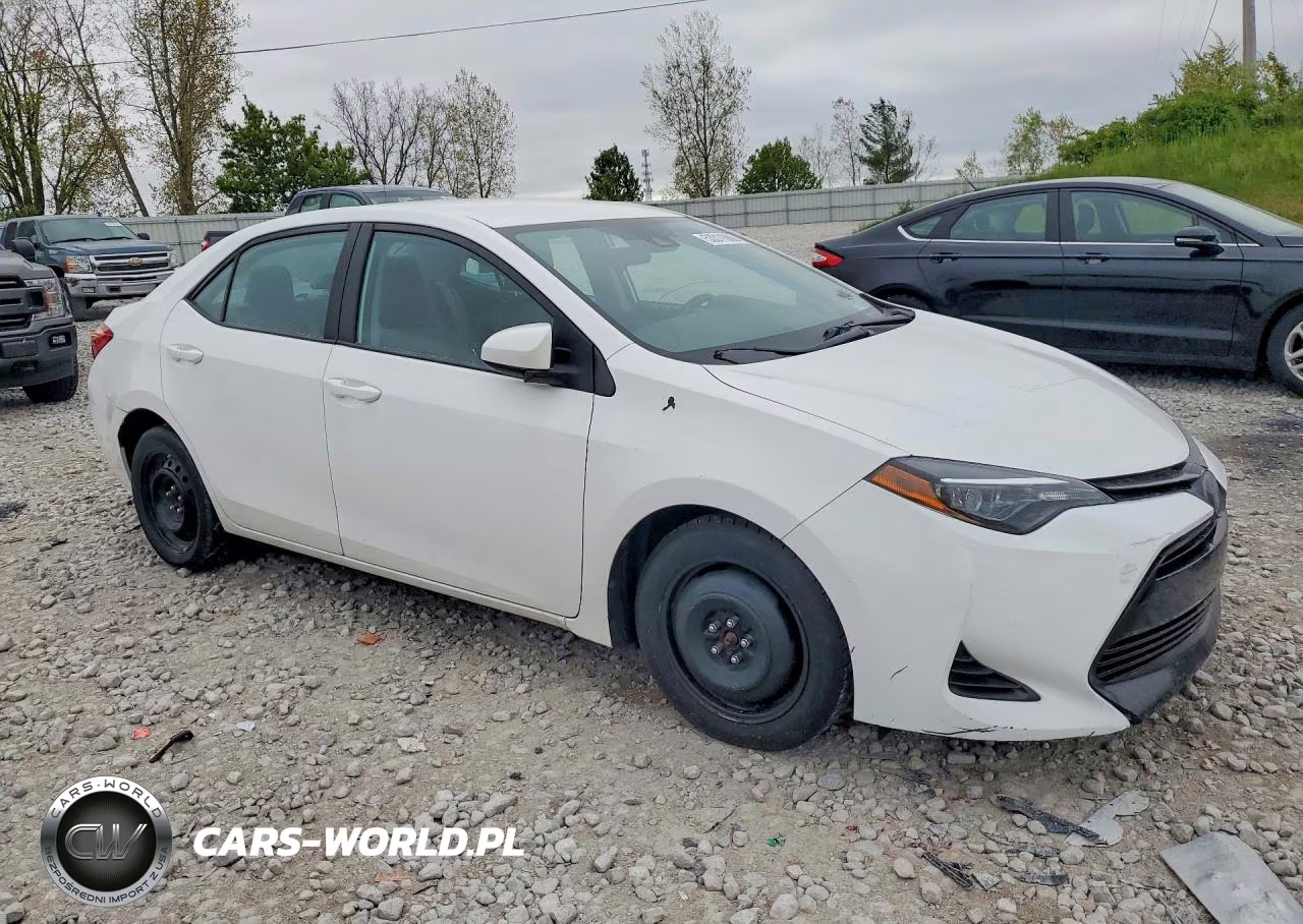 2019 Toyota Corolla Le VIN:2T1BURHE4KC242512 - 4