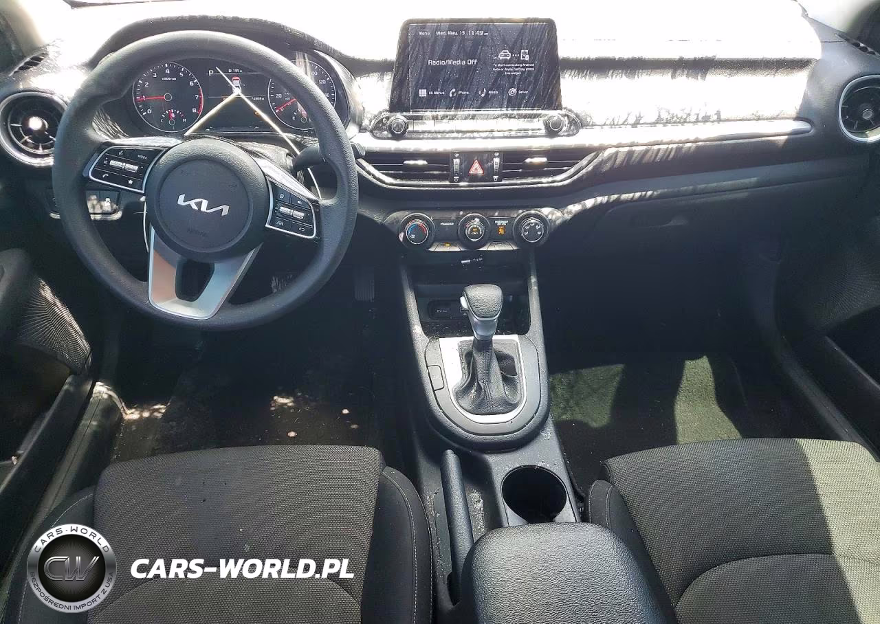 2022 Kia Forte Fe VIN:3KPF24AD8NE445548 - 8