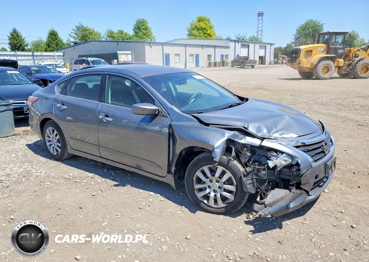 2015 Nissan Altima 2.5 S VIN:1N4AL3AP4FC261007 - 4