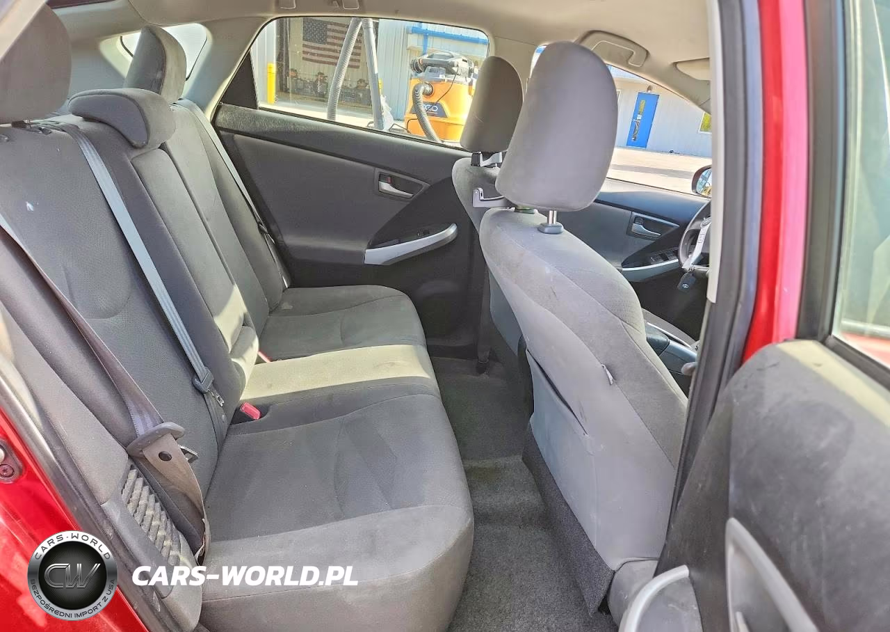 2014 Toyota Prius Two VIN:JTDKN3DU9E1760549 - 10