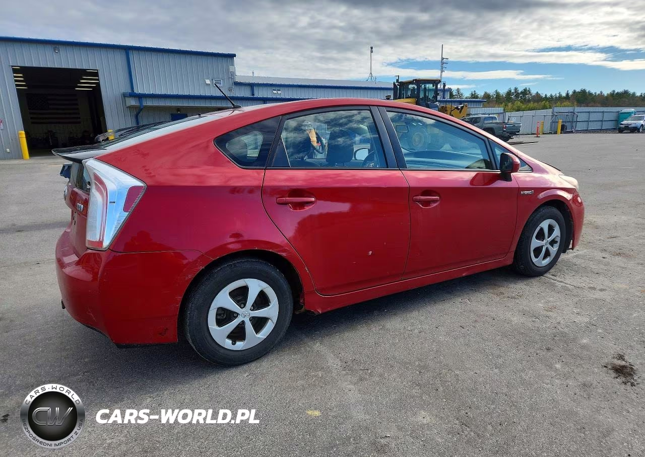 2014 Toyota Prius Two VIN:JTDKN3DU9E1760549 - 3