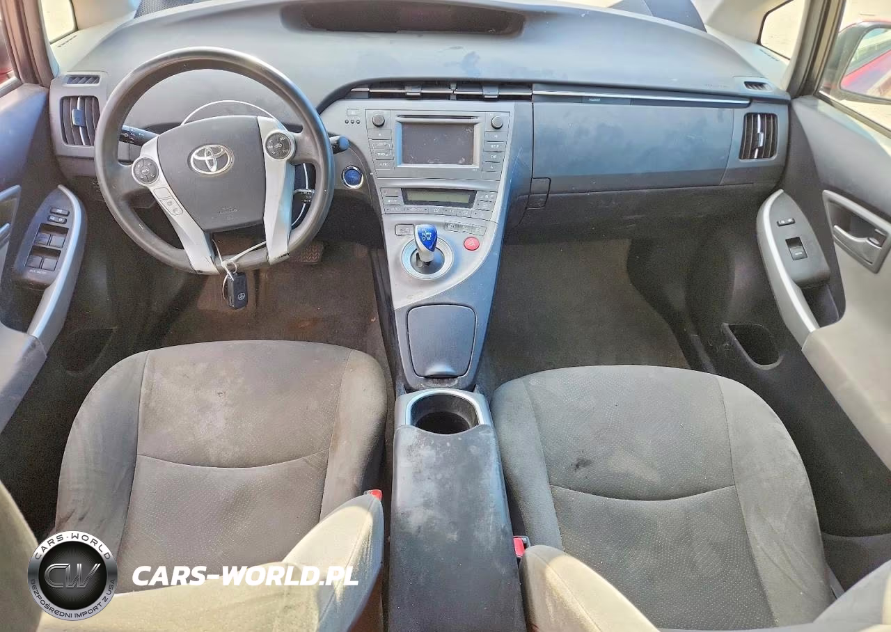 2014 Toyota Prius Two VIN:JTDKN3DU9E1760549 - 8