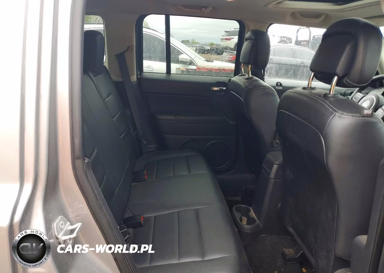 2015 Jeep Patriot Latitude VIN:1C4NJRFB2FD417010 - 11