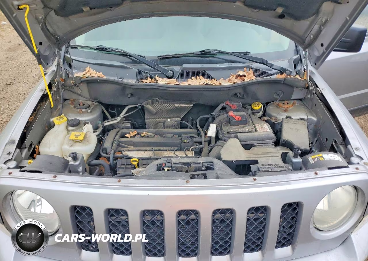 2015 Jeep Patriot Latitude VIN:1C4NJRFB2FD417010 - 12