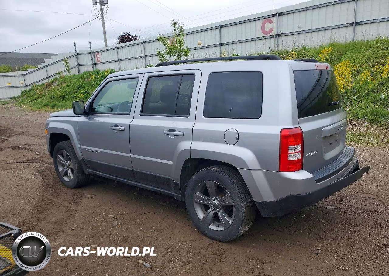 2015 Jeep Patriot Latitude VIN:1C4NJRFB2FD417010 - 2